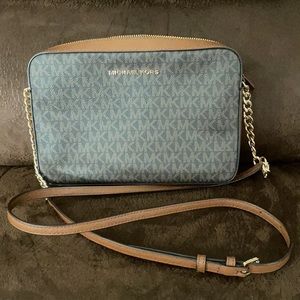 Michael Kors Crossbody